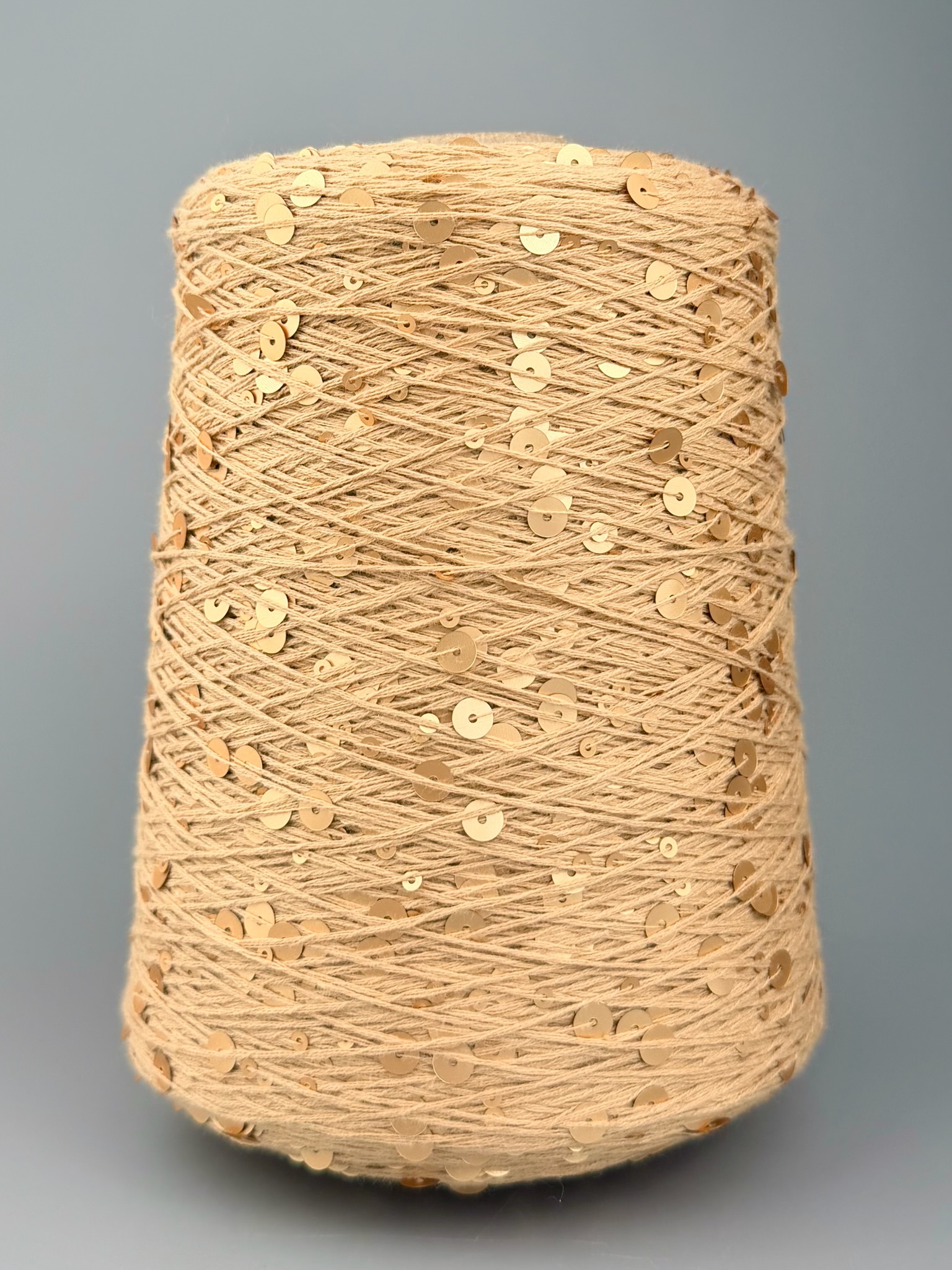 Art. Brillante 260 m / 100 g – Baumwolle mit Maxi-Pailletten col. Goldbeige foto 2